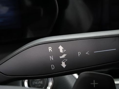 New 2026 Chevrolet Equinox LT w/ Convenience Package II FWD image 17
