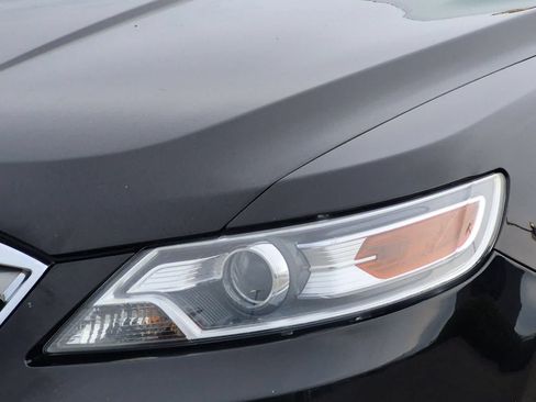 Used 2012 Ford Taurus Limited FWD image 11