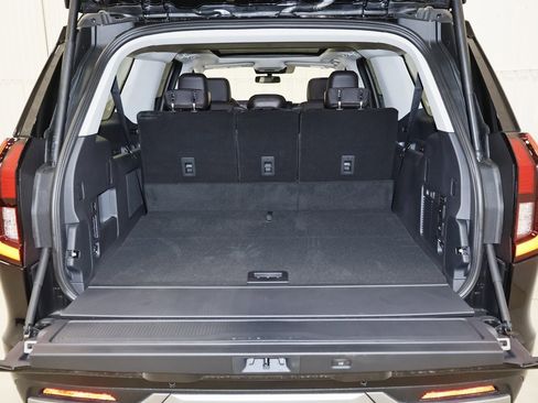 New 2025 Ford Expedition Max Platinum w/ Platinum Ultimate Package image 38