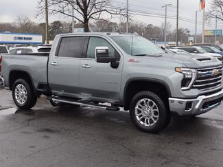 Used 2025 Chevrolet Silverado 2500 LTZ w/ LTZ Plus Package video 2