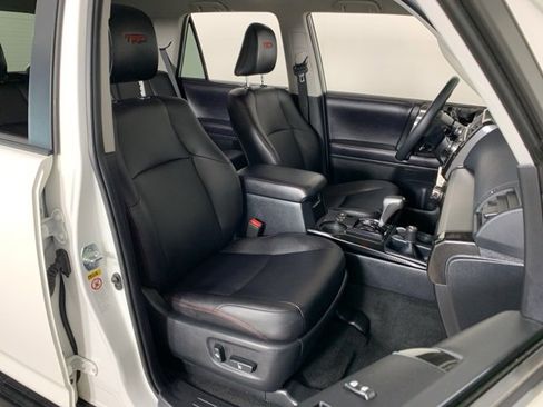 Used 2018 Toyota 4Runner TRD Off-Road Premium image 38