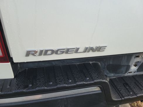 Used 2018 Honda Ridgeline RTL-T image 6