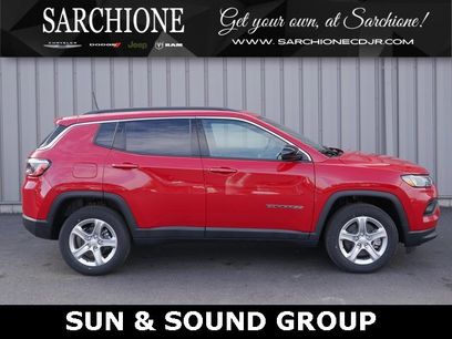 Used 2024 Jeep Compass Latitude w/ Sun and Sound Group