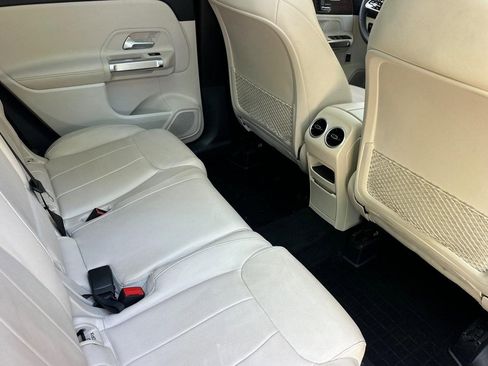 Certified 2023 Mercedes-Benz GLB 250 image 29