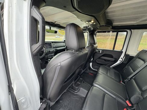 Used 2021 Jeep Wrangler Unlimited Sahara AWD/4WD image 24