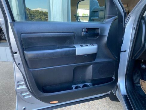 Used 2008 Toyota Tundra SR5 AWD/4WD image 12