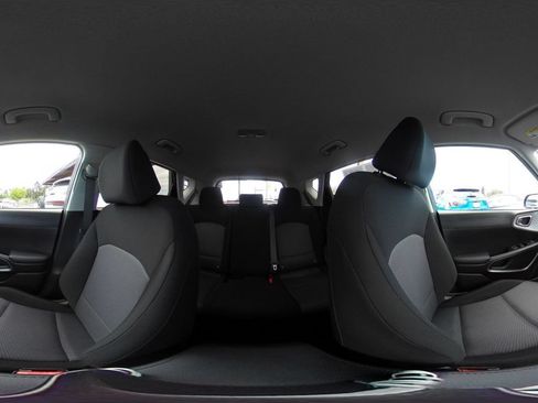 Used 2025 Kia Soul LX w/ LX Technology Package FWD image 42