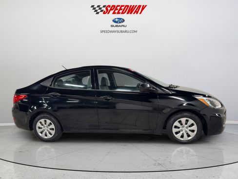 Used 2016 Hyundai Accent SE image 12