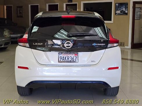 Used 2018 Nissan Leaf SL w/ SL Technology Package FWD image 9