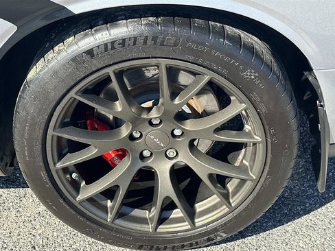 Used 2016 Dodge Challenger SRT Hellcat image 11