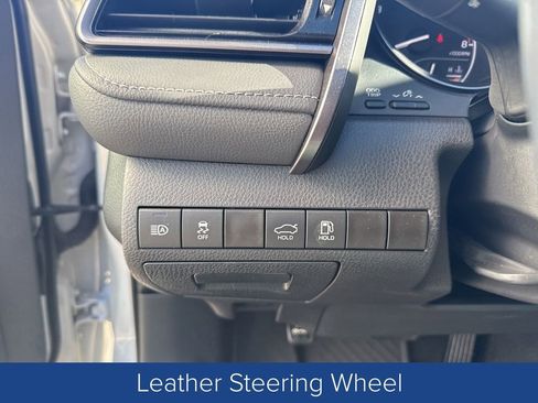 Used 2024 Toyota Camry SE image 13