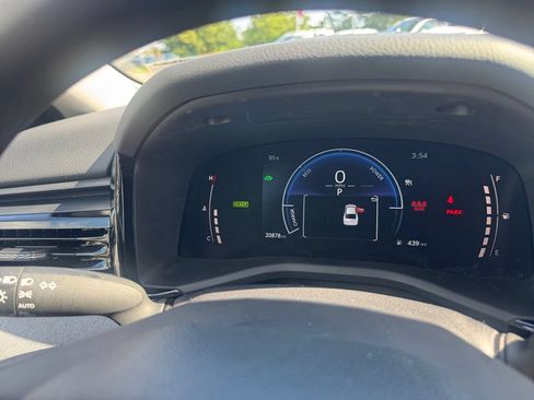 Used 2025 Toyota Camry LE w/ Convenience Package FWD image 20