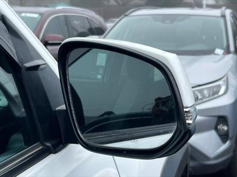 Certified 2023 Toyota Tacoma TRD Off-Road image 12