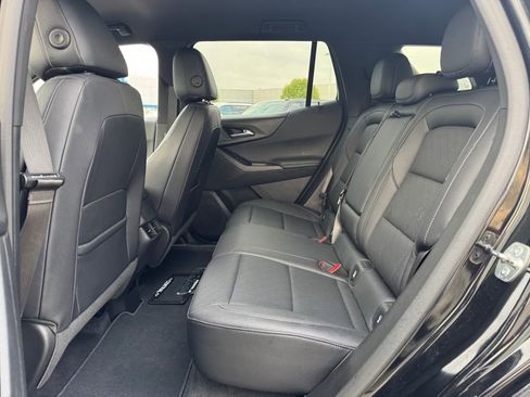 Used 2025 Chevrolet Equinox LT w/ Convenience Package II image 13