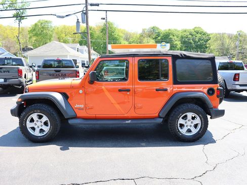Used 2018 Jeep Wrangler Unlimited Sport S AWD/4WD image 4