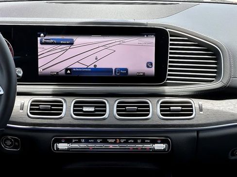 Certified 2025 Mercedes-Benz GLS 450 4MATIC image 24