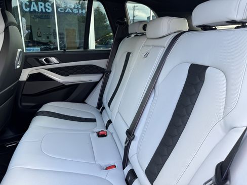 Used 2025 BMW X5 M Competition image 21