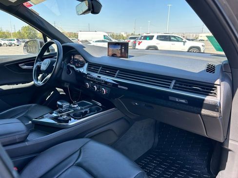 Used 2017 Audi Q7 3.0T Premium Plus AWD/4WD image 11