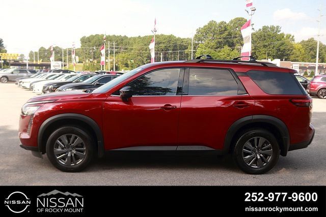Certified 2026 Nissan Pathfinder SV FWD image 4