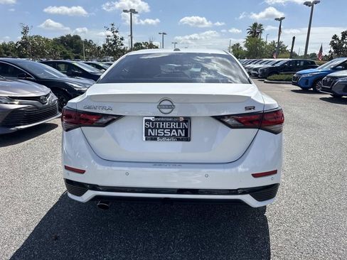 Certified 2024 Nissan Sentra SR FWD image 5