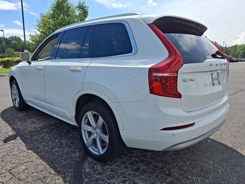 Used 2022 Volvo XC90 T5 Momentum AWD/4WD image 22