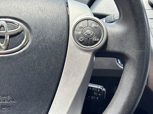 Used 2014 Toyota Prius Two FWD image 21