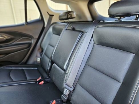 Used 2018 GMC Terrain SLT w/ Preferred Package image 28