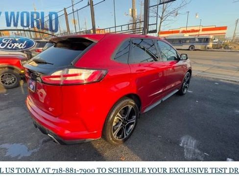 Certified 2023 Ford Edge ST image 5