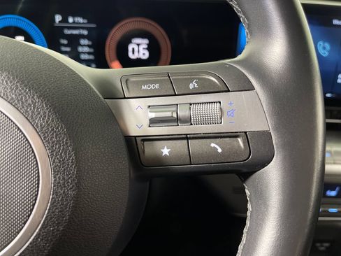 Certified 2025 Hyundai Kona SEL FWD image 29
