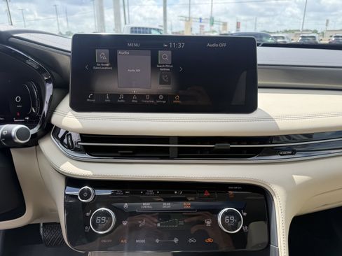 Certified 2023 INFINITI QX60 Luxe w/ Vision Package FWD image 22