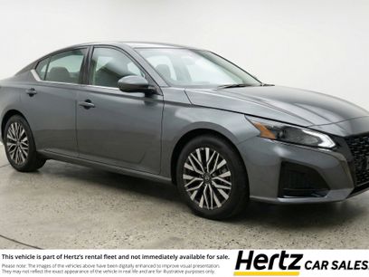 Used 2025 Nissan Altima 2.5 SV