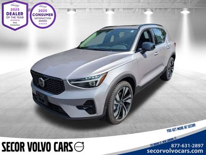 New 2026 Volvo XC40 B5 Plus w/ Climate Package