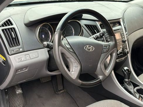 Used 2012 Hyundai Sonata SE image 13