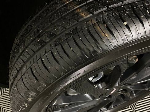 Used 2024 GMC Terrain SLT w/ Elevation Edition image 42