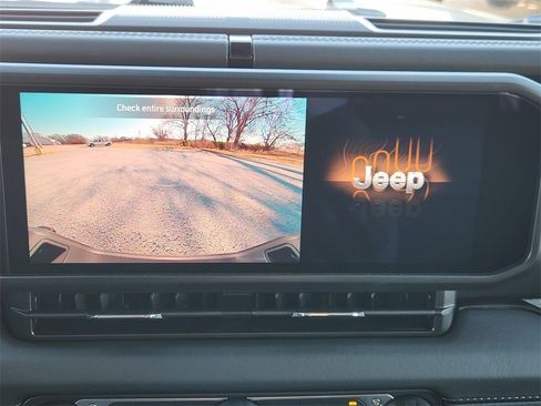 New 2026 Jeep Gladiator Sport image 13