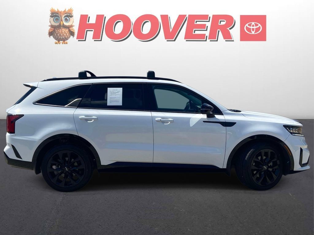 Used 2023 Kia Sorento SX FWD image 2