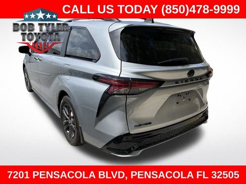 Used 2025 Toyota Sienna XSE w/ XSE Premium Package AWD/4WD image 1