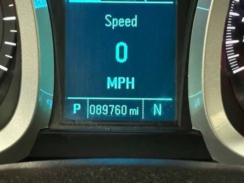 Used 2017 Chevrolet Equinox LT AWD/4WD image 15