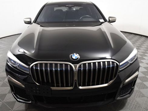 Used 2020 BMW M760i xDrive w/ Luxury Rear Seating Package AWD/4WD image 10