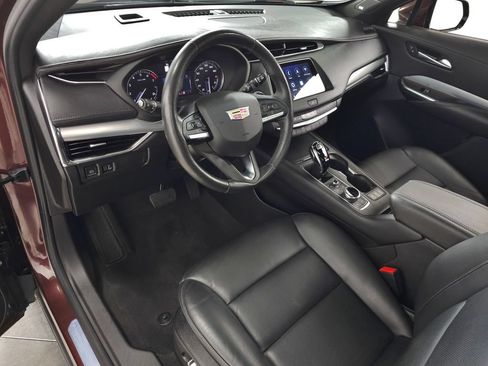 Used 2023 Cadillac XT4 Premium Luxury AWD/4WD image 17