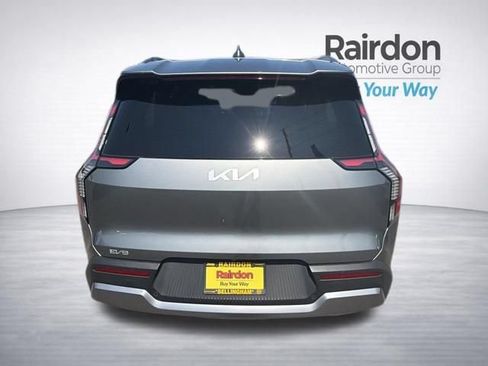 Used 2024 Kia EV9 Wind AWD/4WD image 6