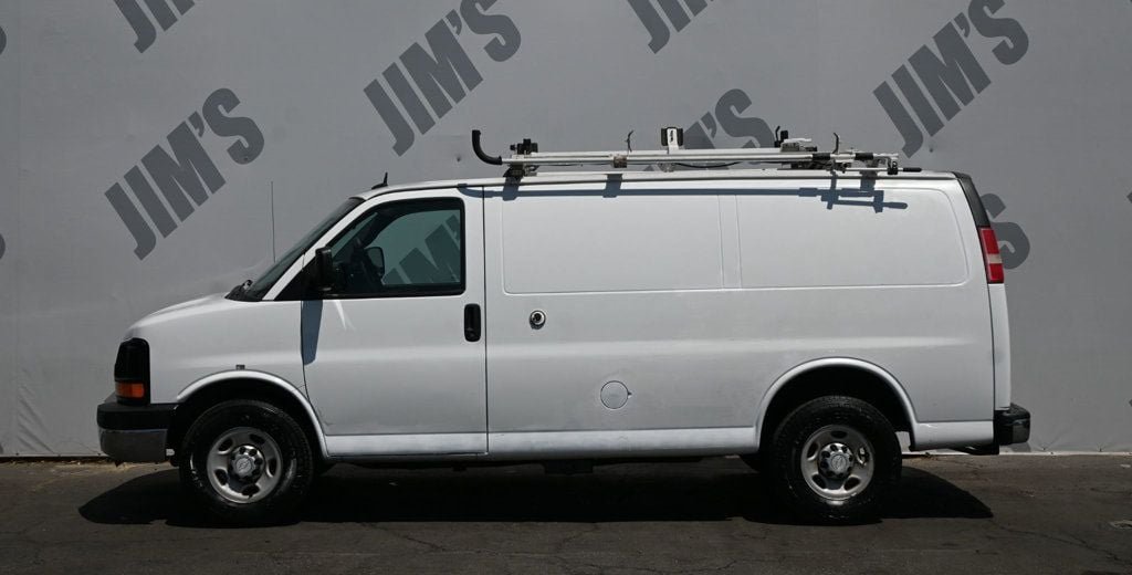 Used 2014 Chevrolet Express 2500 RWD image 1