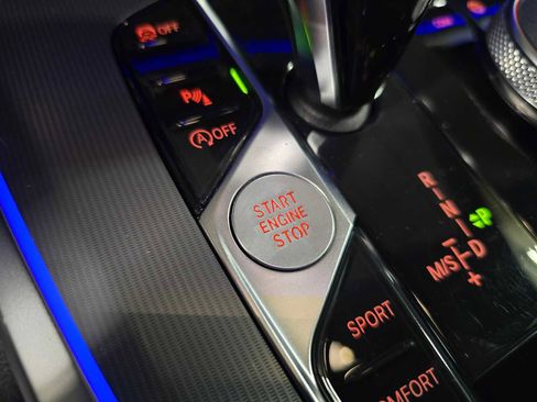 Used 2019 BMW X5 xDrive40i w/ Convenience Package image 18