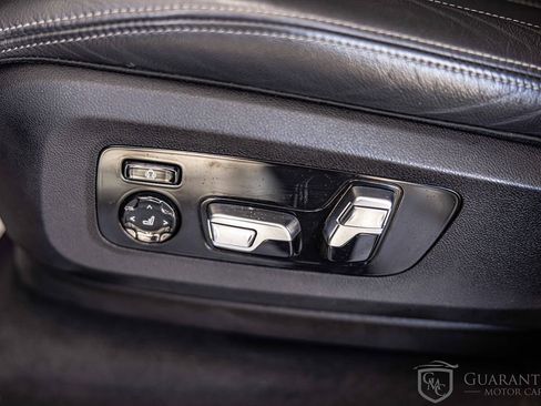 Used 2021 BMW X7 xDrive40i w/ Premium Package image 24