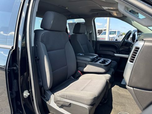 Used 2017 Chevrolet Silverado 1500 LT AWD/4WD image 21