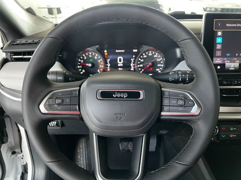 New 2026 Jeep Compass Limited AWD/4WD image 13