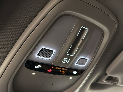 Used 2024 Volvo XC90 T8 Plus w/ Protection Package Premier image 20