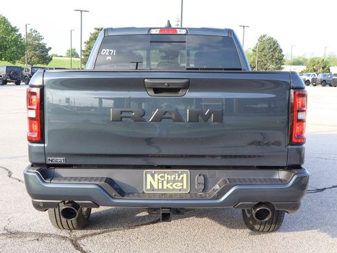 New 2026 RAM 1500 Express AWD/4WD image 5
