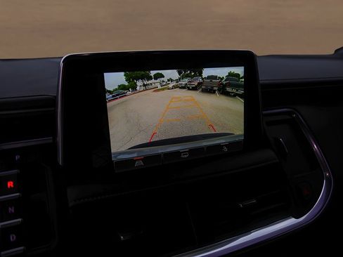 Used 2023 GMC Yukon XL AT4 w/ LPO, Floor Liner Package AWD/4WD image 17