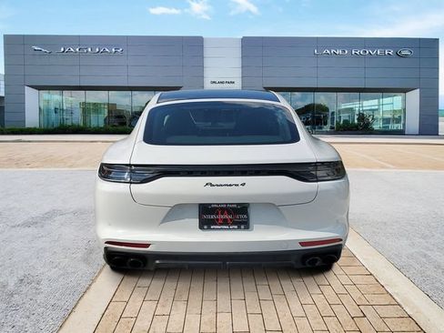 Used 2023 Porsche Panamera image 5